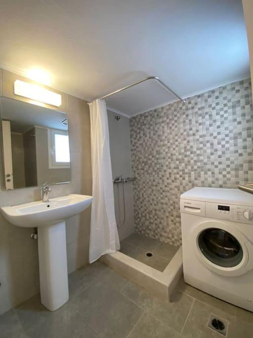 Photo of Bathroom in New Kypseli