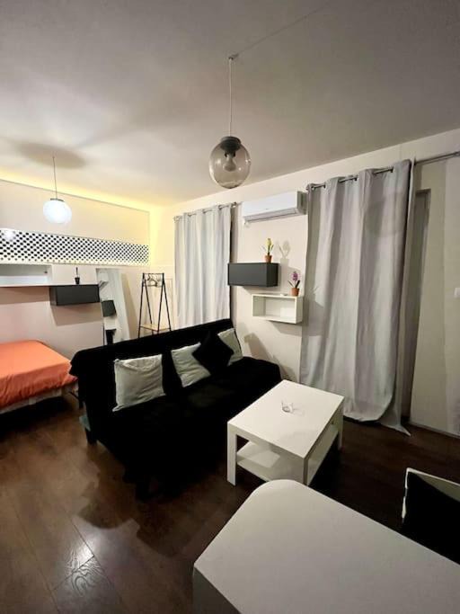 Photo of Livingroom in Neos Kosmos