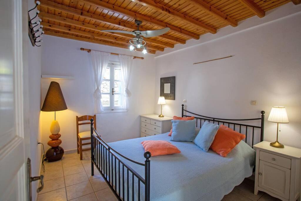 Photo of Bedroom in Platis Gialos
