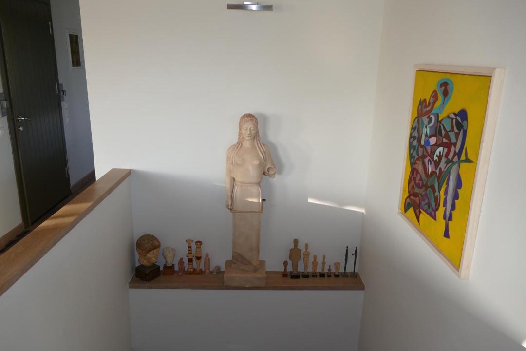 Photo of Others in Artemida