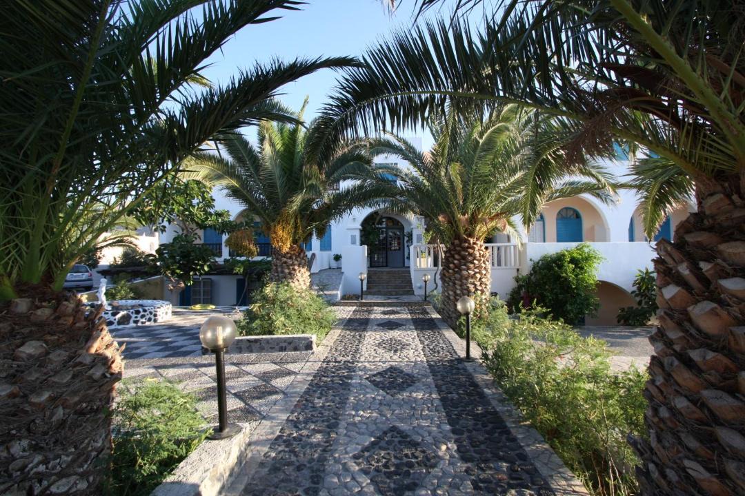 Photo of Others in Perissa