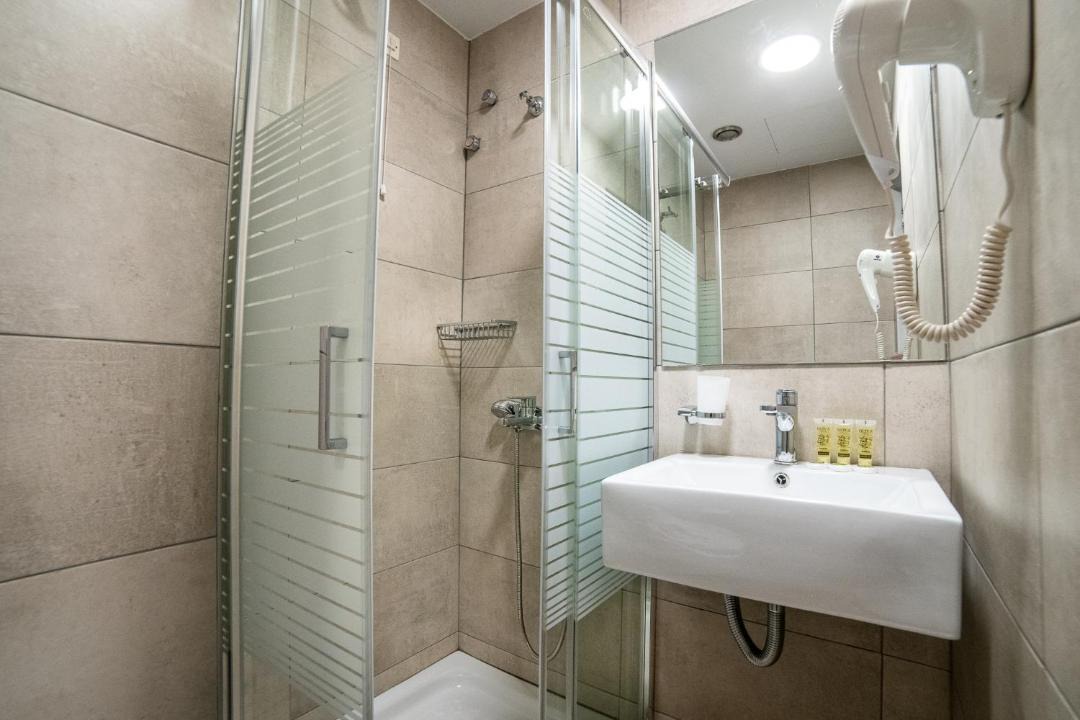 Photo of Bathroom in Piraeus