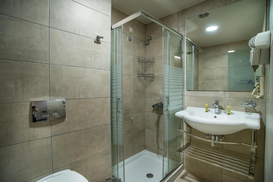 Photo of Bathroom in Piraeus