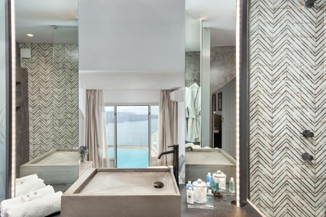 Photo of Bathroom in Firostefani