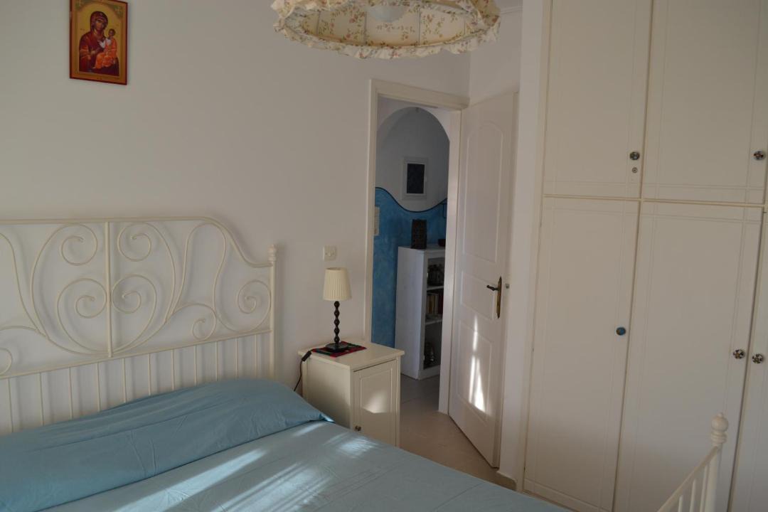 Photo of Bedroom in Adamas