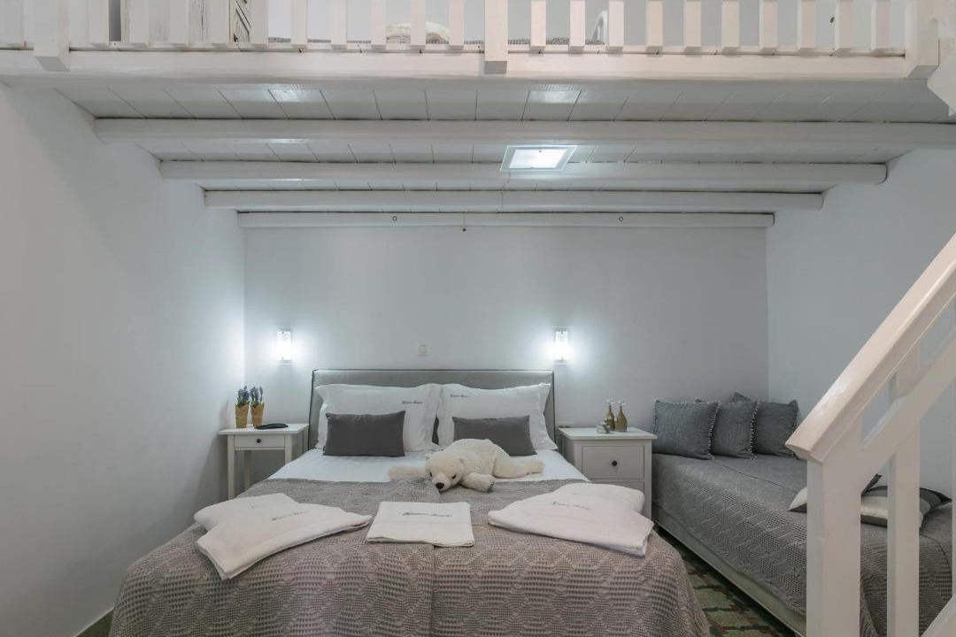 Photo of Bedroom in Adamas