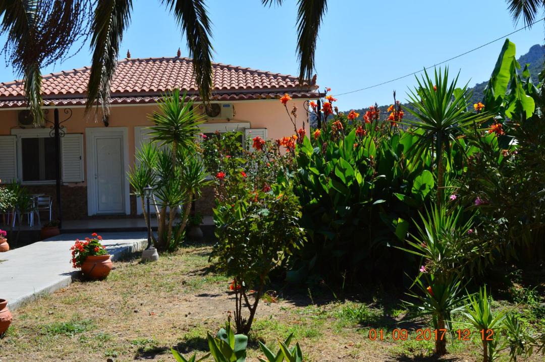 Photo of Others in Anaxos