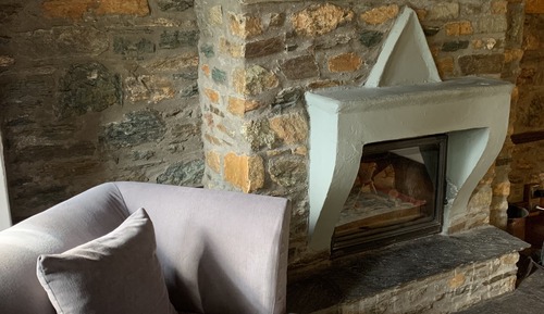 Studio Suite, Fireplace