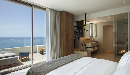 Superior Suite Sea View Plunge Pool