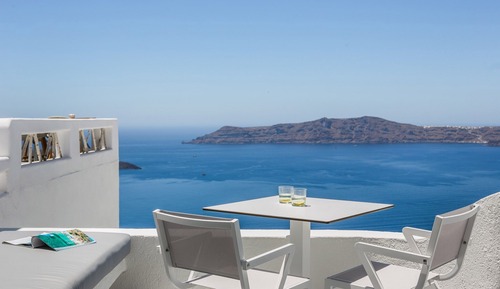 Elysian Deluxe Suite with Caldera & Sea View