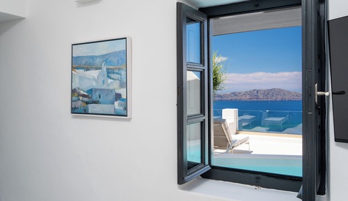 Honeymoon Suite with private Outdoor Hot Tub, Caldera & Sea View