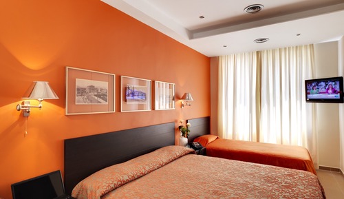 Triple Room
