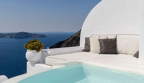 Honeymoon Suite