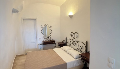 Traditional Apartment, 2 Bedrooms