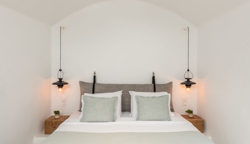 Honeymoon Villa (Caldera View (Nest))