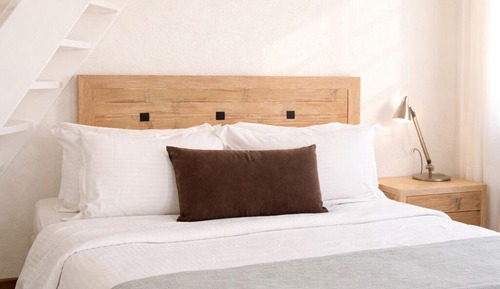 Suite (Ostria)