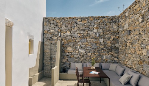 Courtyard Family Suite