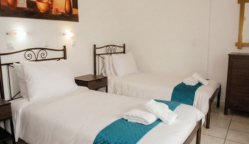 Basic Double or Twin Room, Balcony