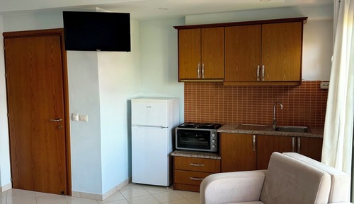 Deluxe Triple Room, City View