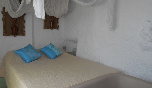 Traditional Room, Partial Sea View