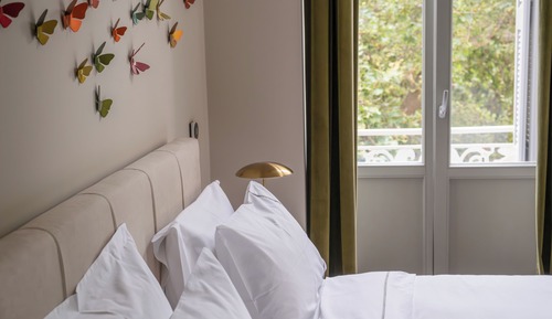 Suite, City View