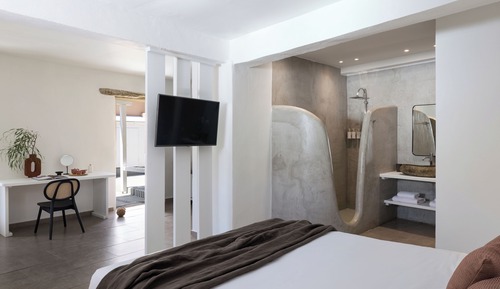 Superior Quadruple Room, Balcony, Partial Sea View