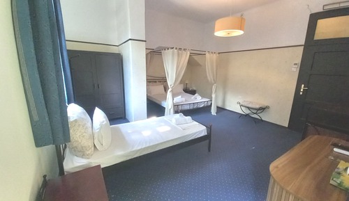 Classic Triple Room