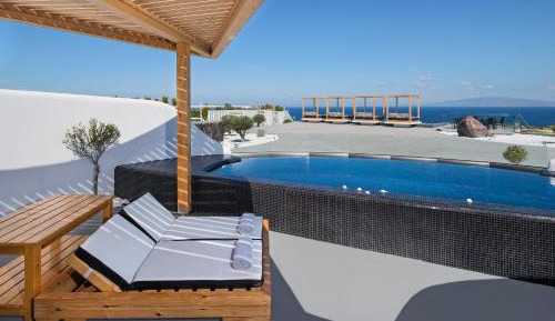 Elea Home outdoor Plunge Pool