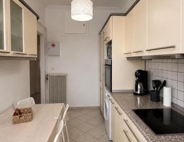Deluxe Three Bedroom Apartment - Ioli