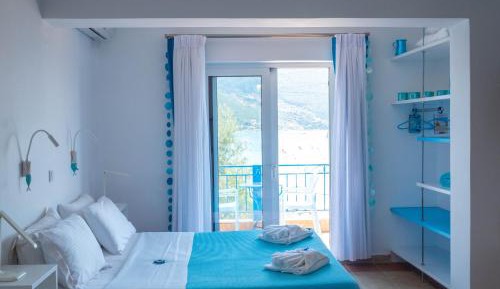 Studio Apartment with Sea View