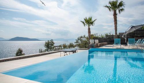 Three-Bedroom Vacation Home 