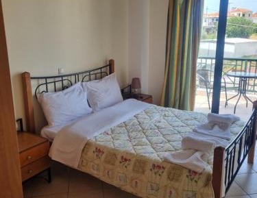 Double or Twin Room with Partial Sea View