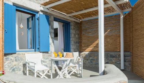 Studio with Sea View (2-3 adults)