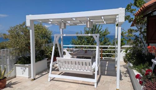 Two-Bedroom Apartment with Terrace and Sea View