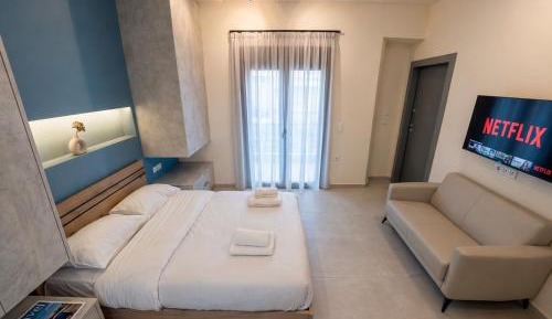 One-Bedroom Apartment with Balcony