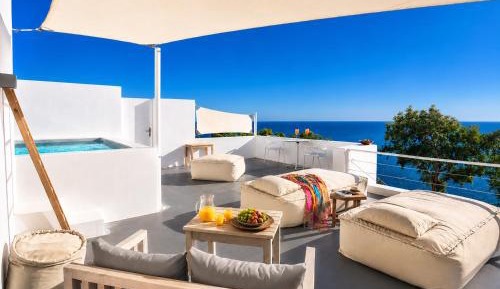 Aegean Dream Suite with a Private Heated Plunge Pool