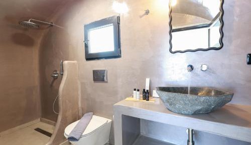 Dome Suite with Sea View & Hot Tub