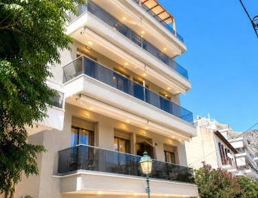 Two-Bedroom Deluxe Apartment with Balcony