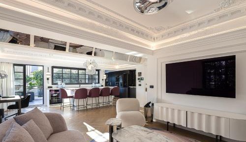 Two-Bedroom Apartment with Terrace