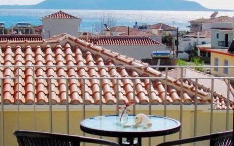 Studio Apartment with Sea View