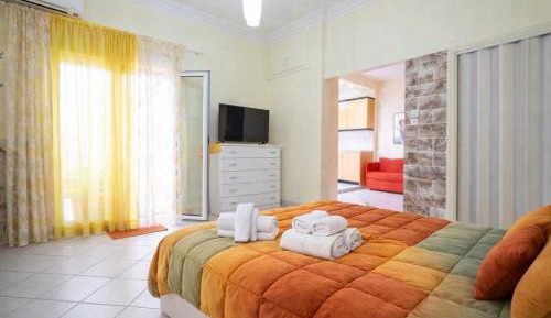 Superior One-Bedroom Apartment with Balcony