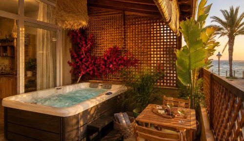 Deluxe Suite with Spa Bath