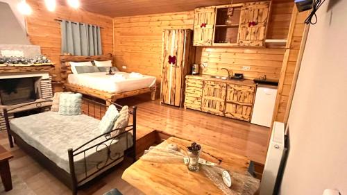 Deluxe Suite with Spa Bath