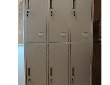 Single Bed in Male Dormitory Room with Shared Bathroom