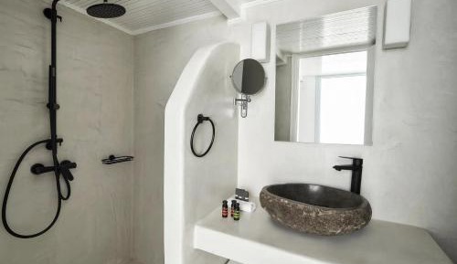 Loft Suite with Caldera View