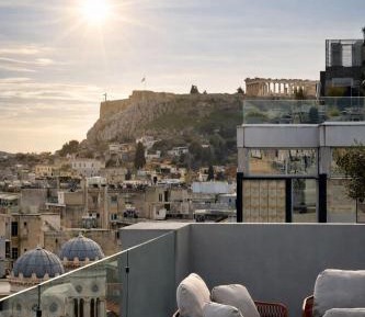 Acropolis Serenity Suite with Hot Tub