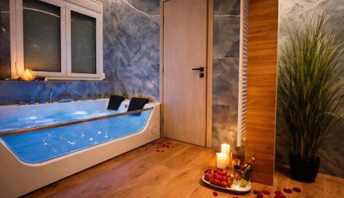 Suite with Spa Bath