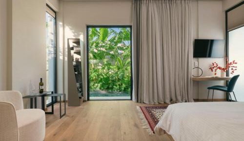 Double Room with Pool View