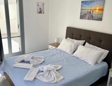 Double Room with Pool View