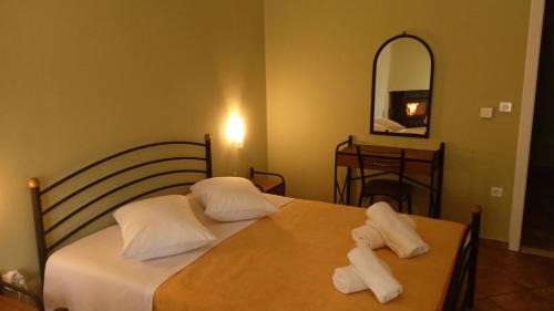Triple Room with Mountain View